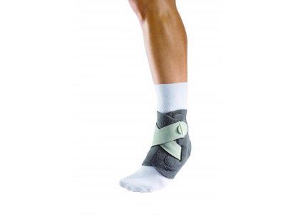 MUELLER Adjust-to-fit ankle stabilizer, stabilizator kostki